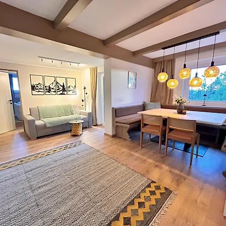 Wolke7 Bytilly - Im Skigebiet Gerlitzen Auf 1500m Seehöhe - Familienfreundliche 3 - Hallenbad Im Haus - Moderne Küche Mit Vollausstattung - Balkon - Traumhafte Aussicht über Ganz Kärnten - Himmlisch Bequeme Boxspringbetten