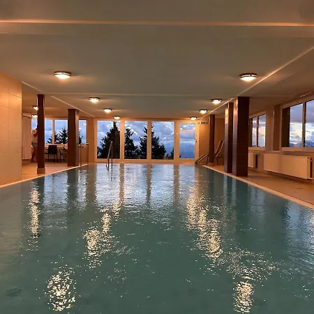 Wolke7 Bytilly - Familienfreundliches Alpenzuhause Mit Hallenbad, Balkon & Panoramablick Hoch Oben Auf Der Gerlitzen Apartmán *