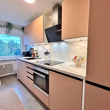 Wolke7 Bytilly - Im Skigebiet Gerlitzen Auf 1500m Seehöhe - Familienfreundliche 3 - Hallenbad Im Haus - Moderne Küche Mit Vollausstattung - Balkon - Traumhafte Aussicht über Ganz Kärnten - Himmlisch Bequeme Boxspringbetten * Treffen