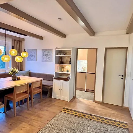 Wolke7 Bytilly - Im Skigebiet Gerlitzen Auf 1500m Seehöhe - Familienfreundliche 3 - Hallenbad Im Haus - Moderne Küche Mit Vollausstattung - Balkon - Traumhafte Aussicht über Ganz Kärnten - Himmlisch Bequeme Boxspringbetten * Treffen