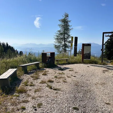 Apartment Wolke7 Bytilly - Im Skigebiet Gerlitzen Auf 1500m Seehöhe - Familienfreundliche 3 - Hallenbad Im Haus - Moderne Küche Mit Vollausstattung - Balkon - Traumhafte Aussicht über Ganz Kärnten - Himmlisch Bequeme Boxspringbetten Treffen