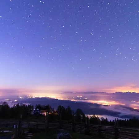 Wolke7 Bytilly - Im Skigebiet Gerlitzen Auf 1500m Seehöhe - Familienfreundliche 3 - Hallenbad Im Haus - Moderne Küche Mit Vollausstattung - Balkon - Traumhafte Aussicht über Ganz Kärnten - Himmlisch Bequeme Boxspringbetten Apartment