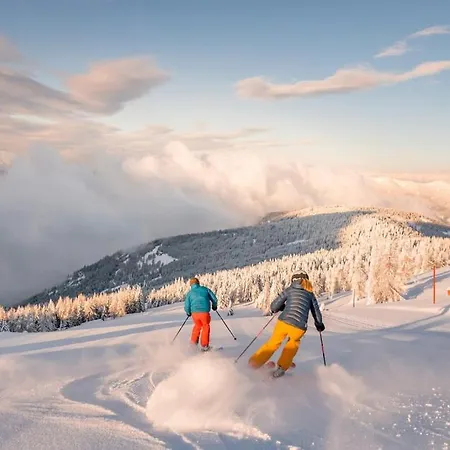 Wolke7 Bytilly - Im Skigebiet Gerlitzen Auf 1500m Seehöhe - Familienfreundliche 3 - Hallenbad Im Haus - Moderne Küche Mit Vollausstattung - Balkon - Traumhafte Aussicht über Ganz Kärnten - Himmlisch Bequeme Boxspringbetten Apartment Treffen
