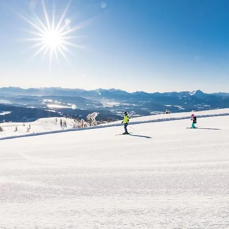 Wolke7 Bytilly - Im Skigebiet Gerlitzen Auf 1500m Seehöhe - Familienfreundliche 3 - Hallenbad Im Haus - Moderne Küche Mit Vollausstattung - Balkon - Traumhafte Aussicht über Ganz Kärnten - Himmlisch Bequeme Boxspringbetten *