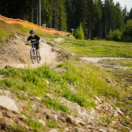 Wolke7 Bytilly - Im Skigebiet Gerlitzen Auf 1500m Seehöhe - Familienfreundliche 3 - Hallenbad Im Haus - Moderne Küche Mit Vollausstattung - Balkon - Traumhafte Aussicht über Ganz Kärnten - Himmlisch Bequeme Boxspringbetten Apartment Treffen