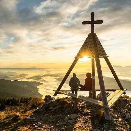 Wolke7 Bytilly - Familienfreundliches Alpenzuhause Mit Hallenbad, Balkon & Panoramablick Hoch Oben Auf Der Gerlitzen Apartmán